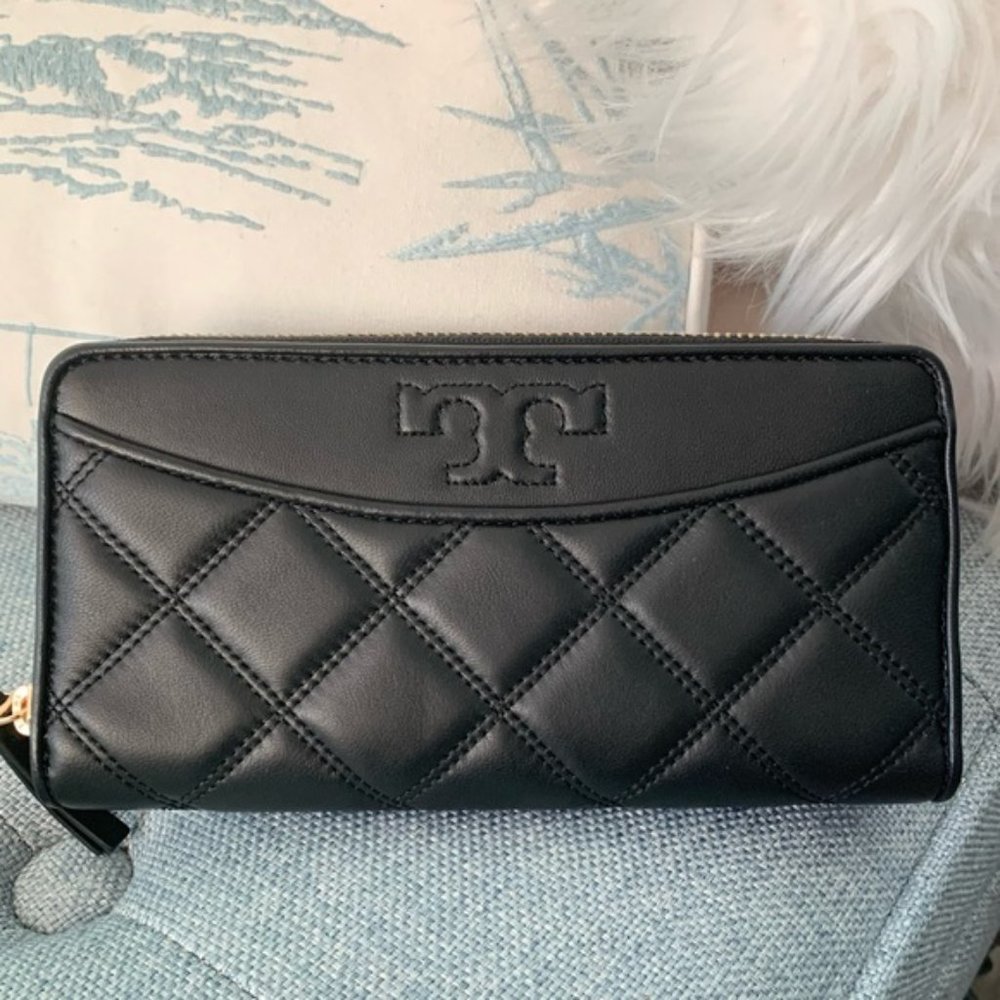 NWT Tory Burch Savannah Continental Wallet